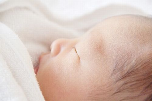 赤ちゃんの部屋の暖房の設定温度と湿度はどのくらい？